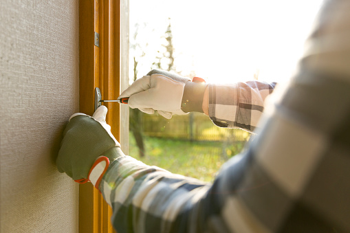 Common Garage Door Issues in Austin